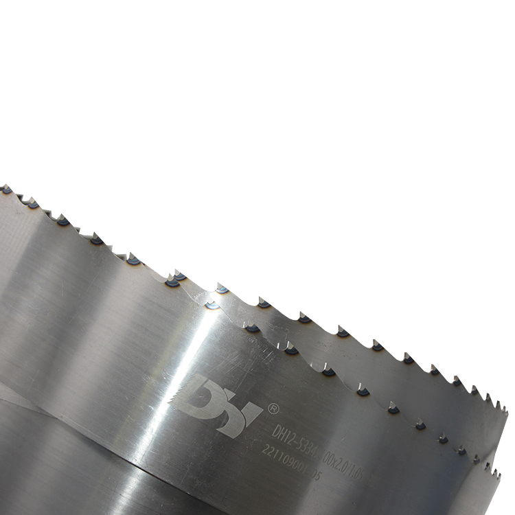 thumbnail interactive-video image 1 of Metabo HPT 967701M 3 Band Saw Blade - Alternate Tooth STELLITE Hardened Tip 1 of 14